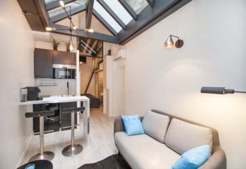 Location appartement 2&nbsp;pièces à Paris, Rue Saint-Honoré