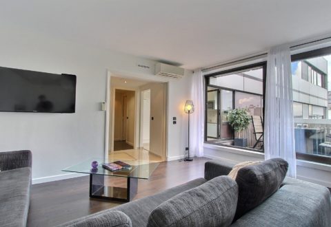 Furnished apartment 2&nbsp;bedrooms in Paris 8th, Rue de Berri