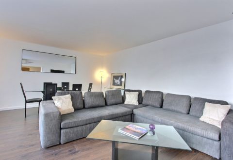 2&nbsp;bedrooms apartment rental in Paris, Rue de Berri