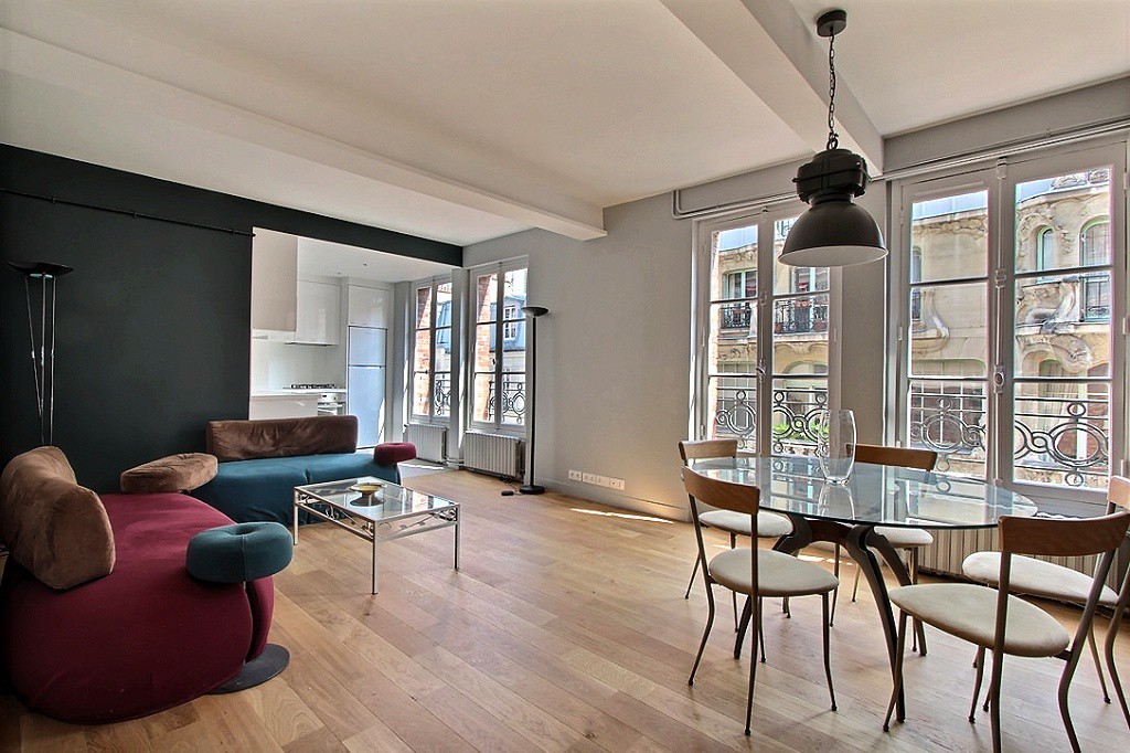Location appartement 2&nbsp;pièces à Paris, Rue du Champ de Mars