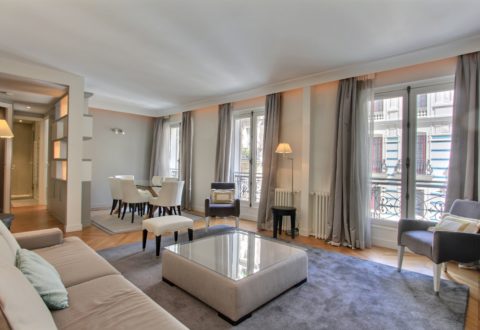 Furnished apartment 1&nbsp;bedroom in Paris 6th, Boulevard du Montparnasse