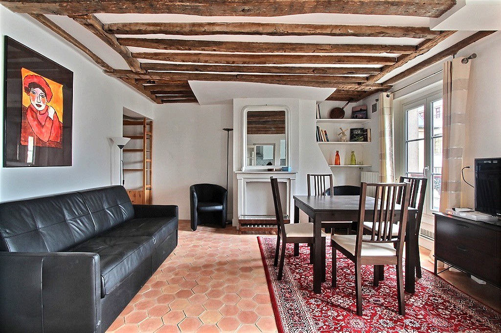 2&nbsp;bedrooms apartment rental in Paris, Rue Rollin