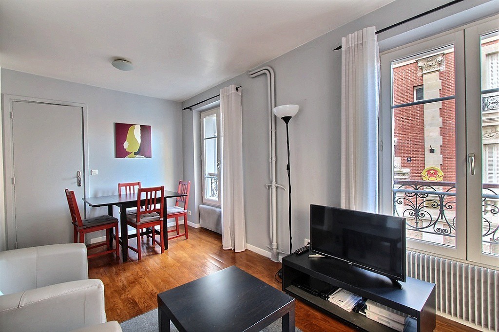 Studio rental in Paris, Rue d'Assas