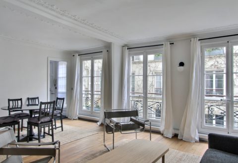 Location appartement 2&nbsp;pièces à Paris, Rue du Bac