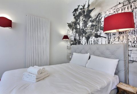 1&nbsp;bedroom apartment rental in Paris, Avenue des Champs-Élysées