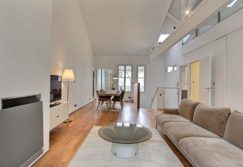 3&nbsp;bedrooms apartment rental in Paris, Rue de l'Amiral Roussin